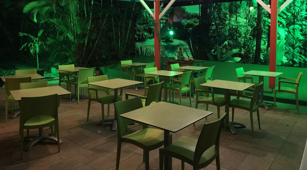 Cafe