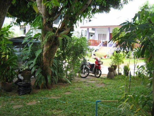Childrens Play Area - Outdoor