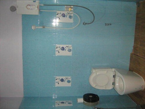 Bungalow with Kitchen - Bathroom