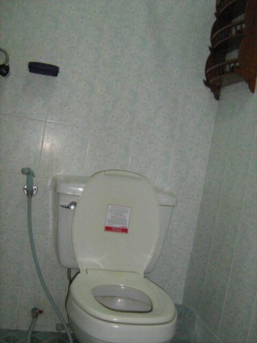 Bungalow with Fan - Bathroom