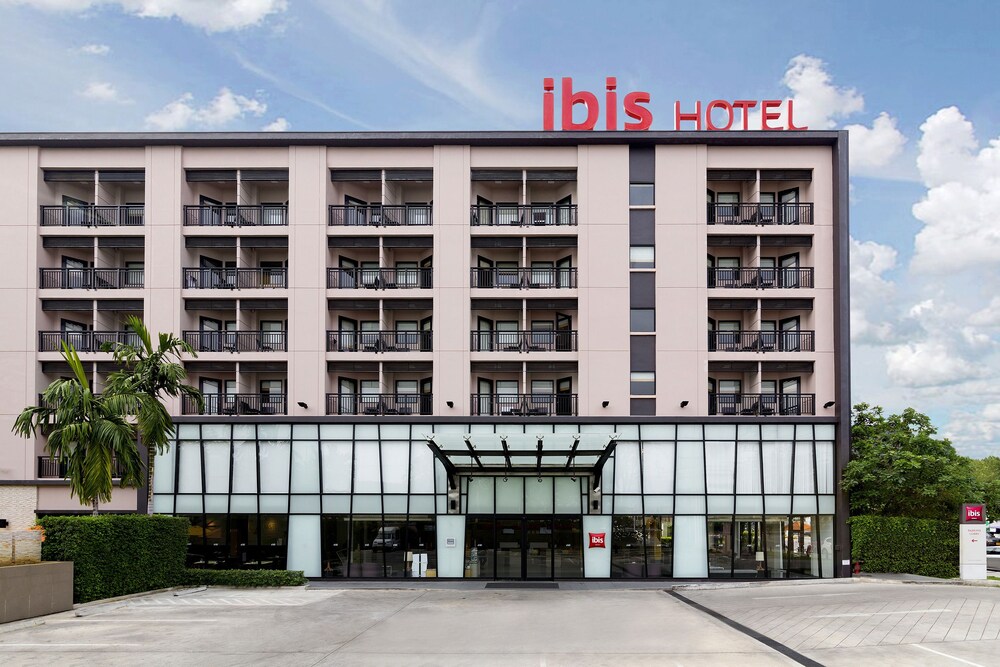 Hotel Front
