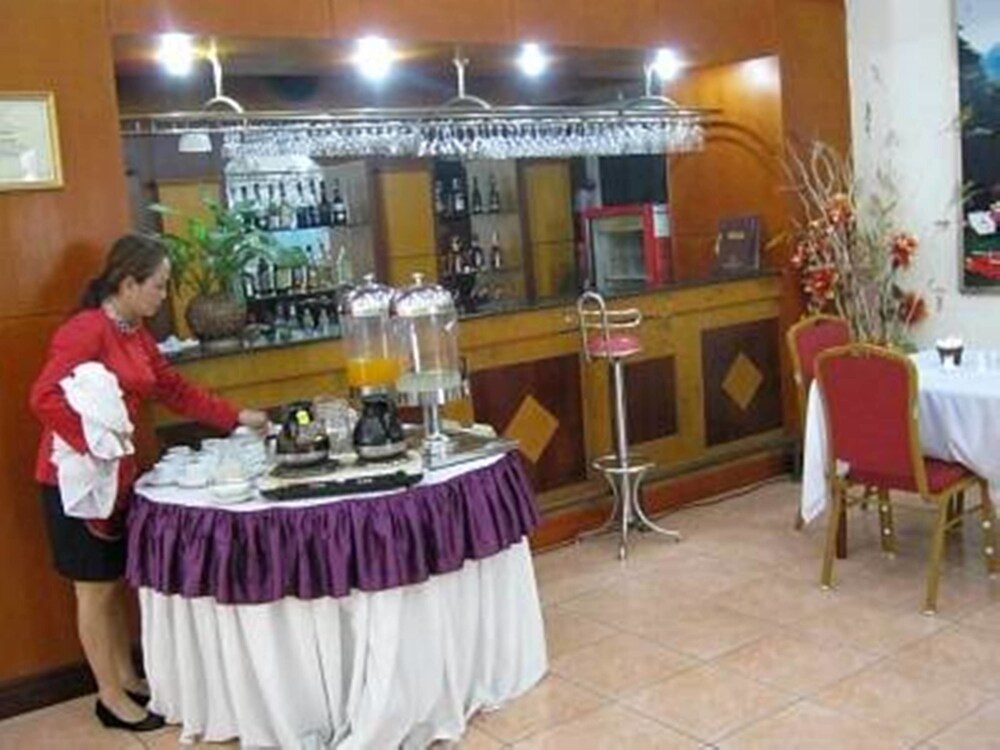 Food Court
