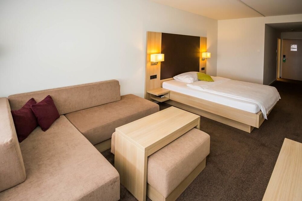 Superior Room - Guestroom
