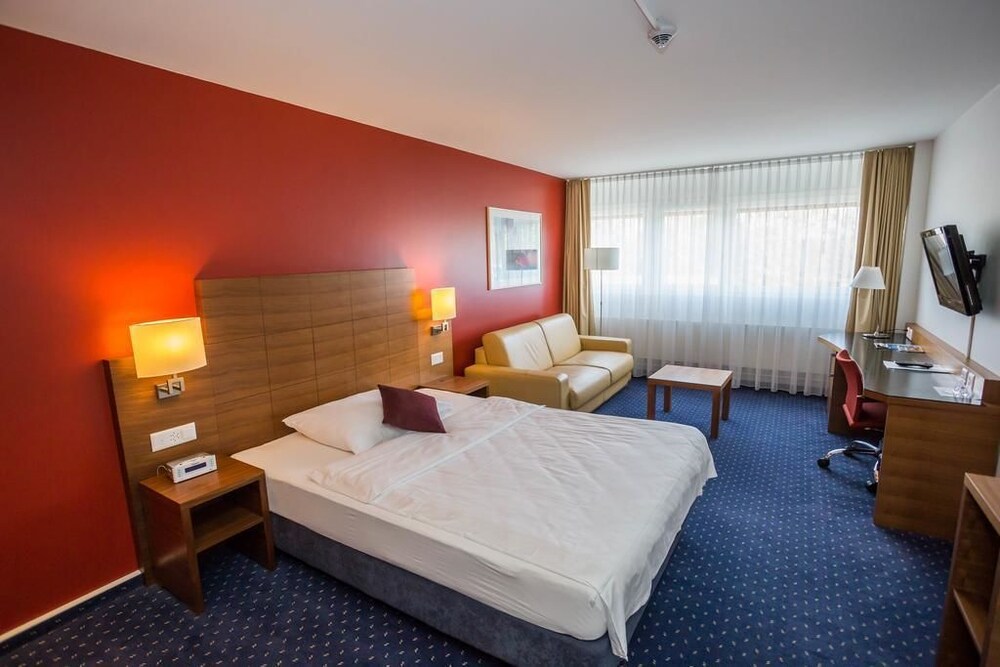 Business Room - Guestroom