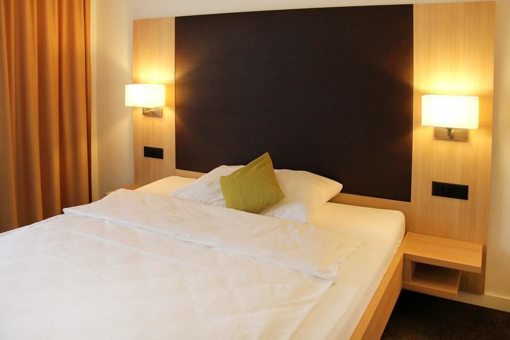 Standard Room - Guestroom