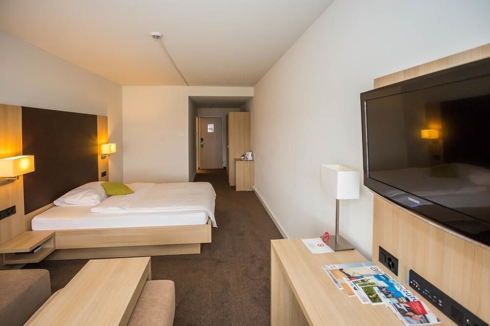 Business Room - Guestroom