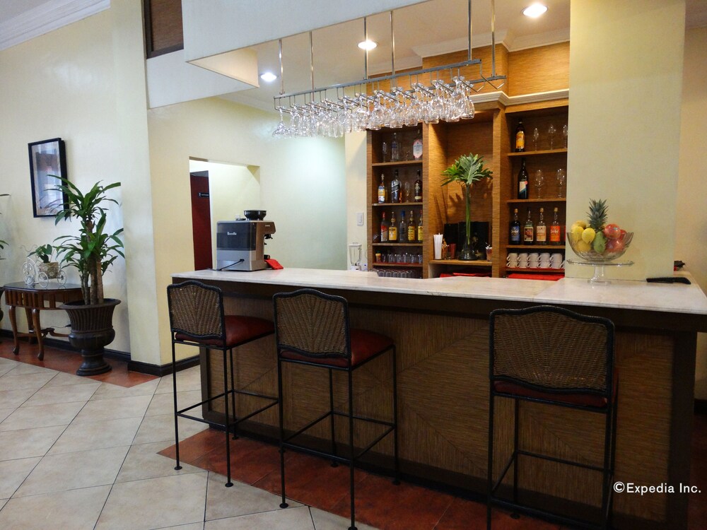 Hotel Bar