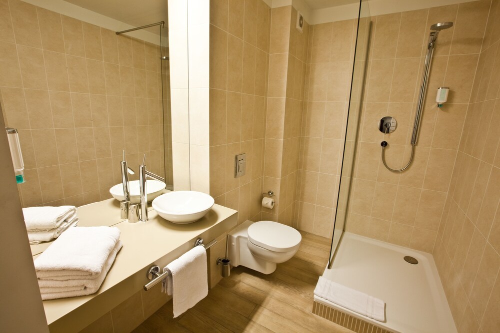 Standard Apartment, 1 Bedroom - Bathroom