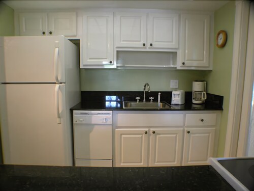 Key West - 1 Bedroom 1 King Bed - In-Room Kitchen