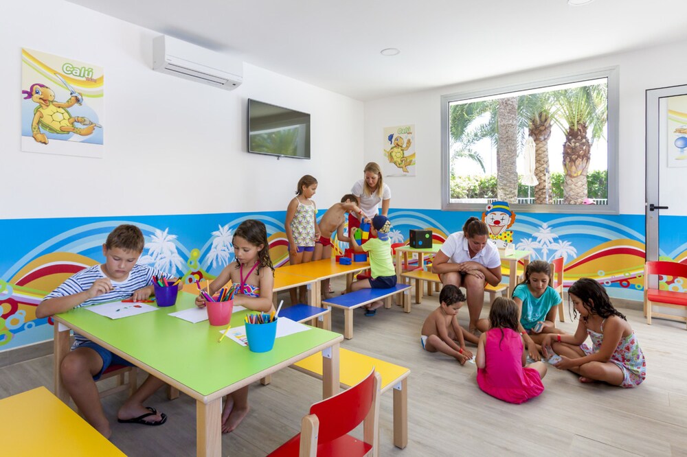 Childrens Play Area - Indoor