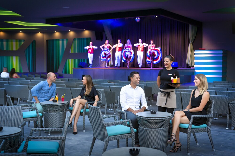 Hotel Bar