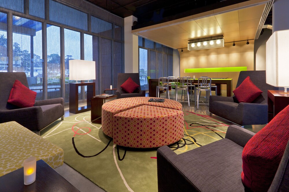 Hotel Bar