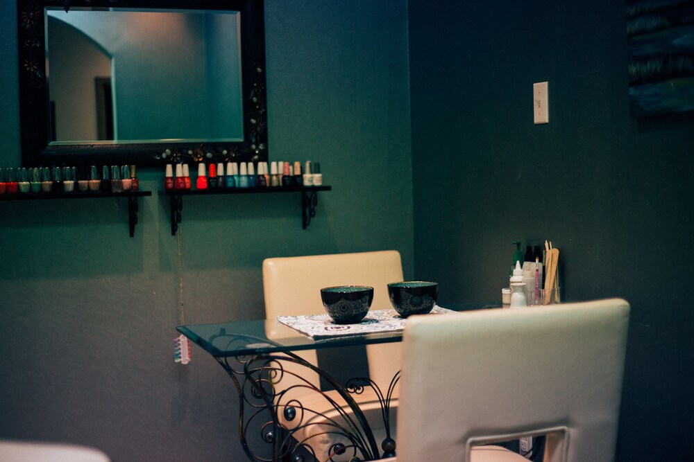 Nail Salon