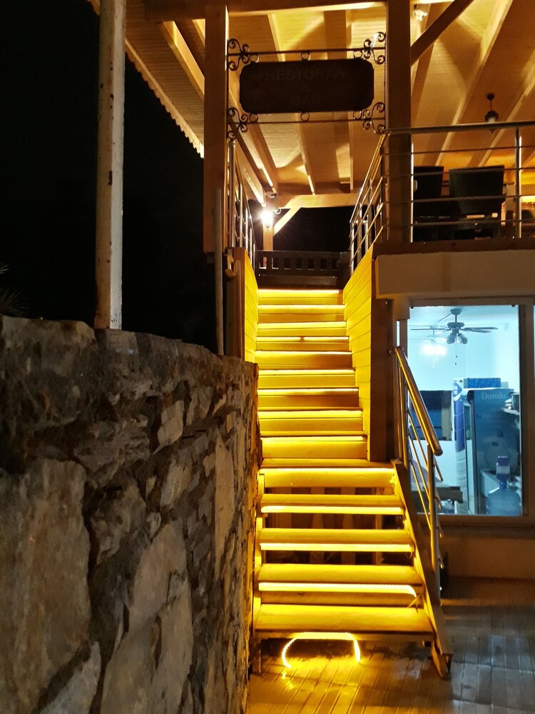 Hotel Bar