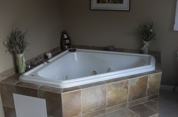 Jetted Tub