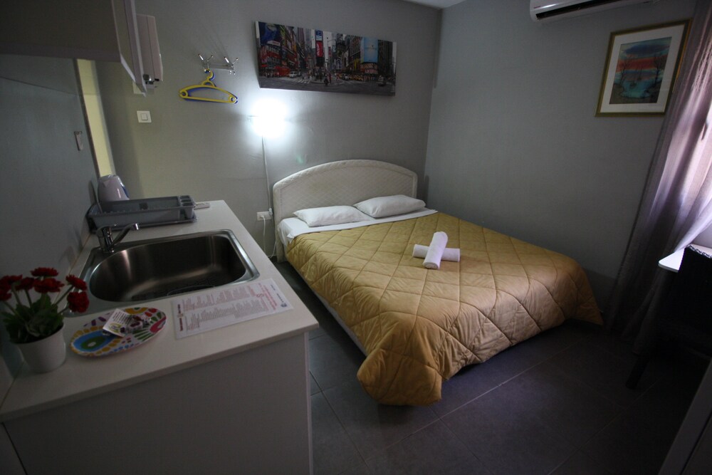Camera (Monolocale comfort, angolo cottura)