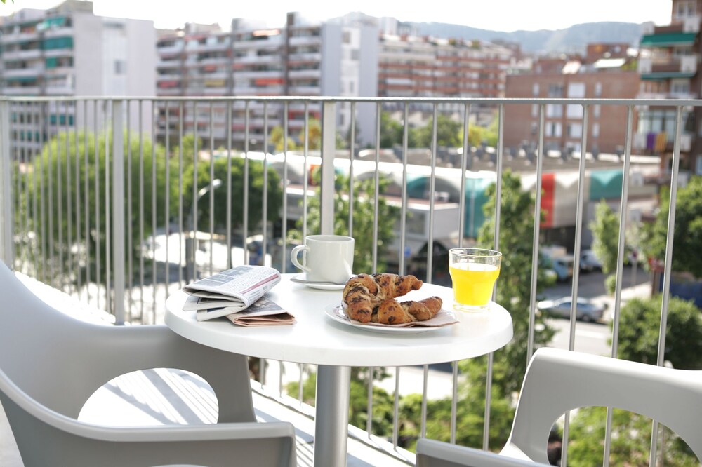 Apartment, 1 Bedroom, Balcony, City View (1-3 pax) - Balcony
