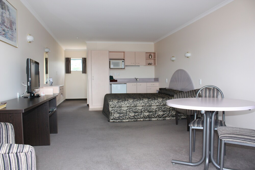 Studio - Queen Spa - Guestroom