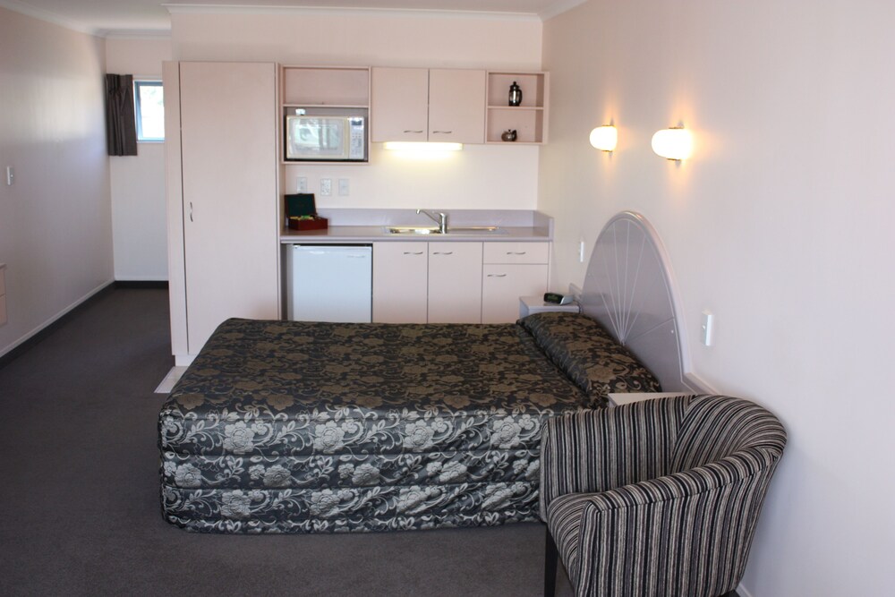 Studio - Queen Spa - Guestroom