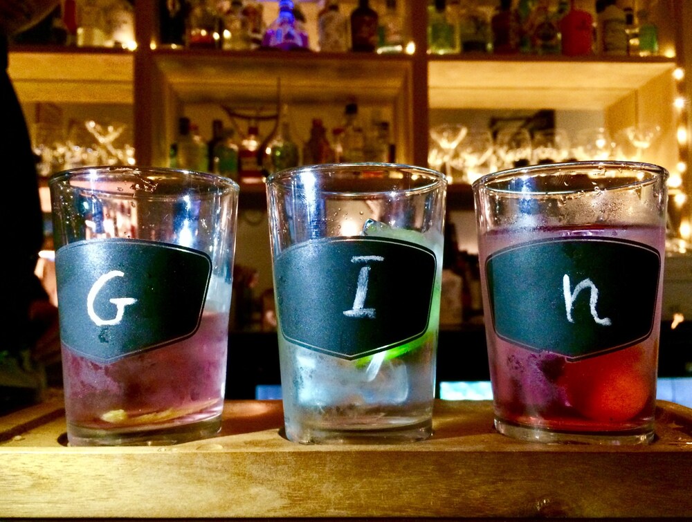 Hotel Bar