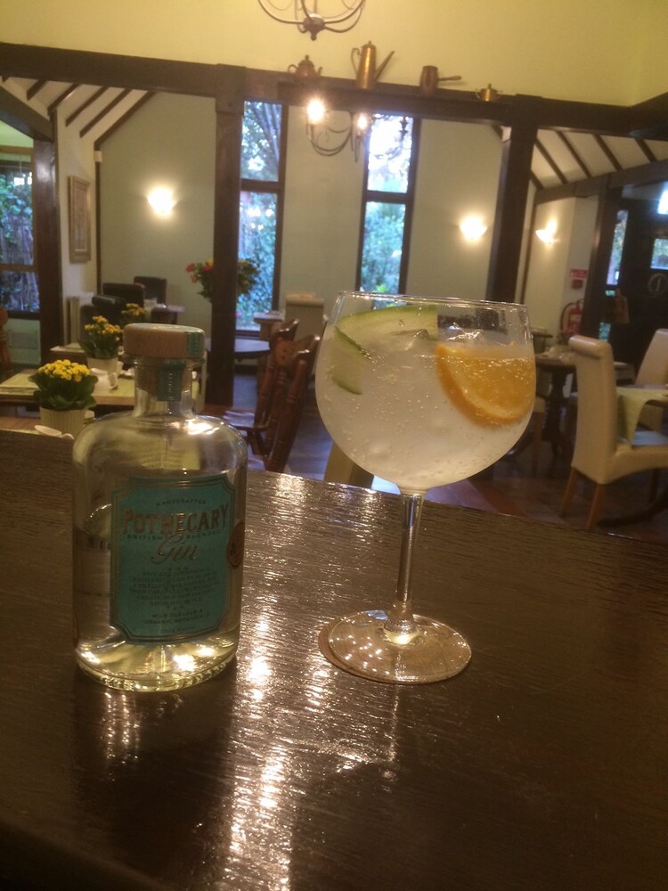 Hotel Bar