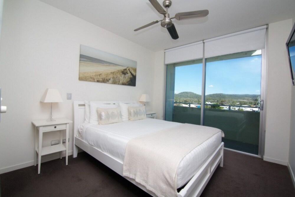 Standard Room, 2 Bedrooms, Pool View - Guestroom
