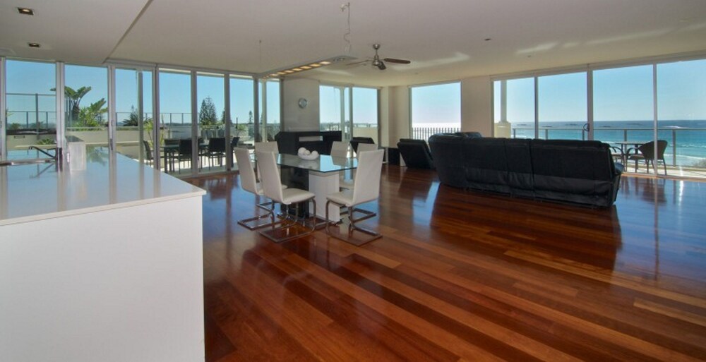 Penthouse, 3 Bedrooms - In-Room Dining