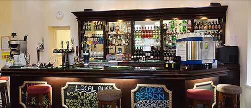 Hotel Bar