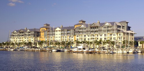 Harborside Suites at Little Harbor