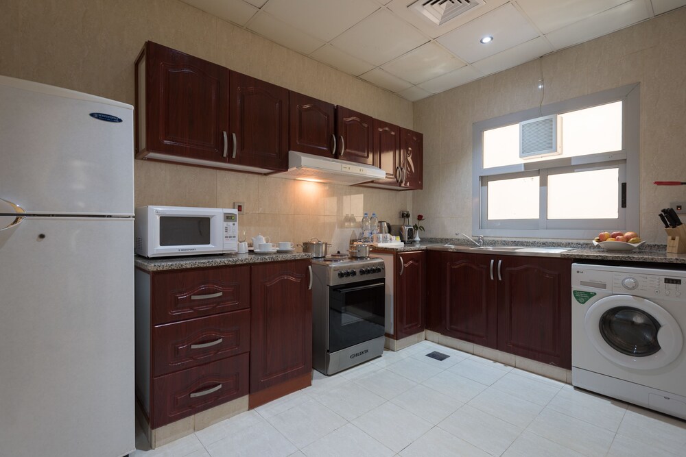 Apartment, 2 Bedrooms - In-Room Kitchen