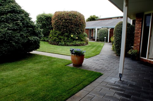 Shearwater Cottages