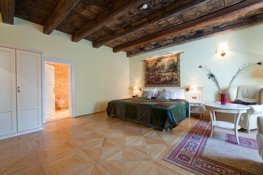 Guestroom