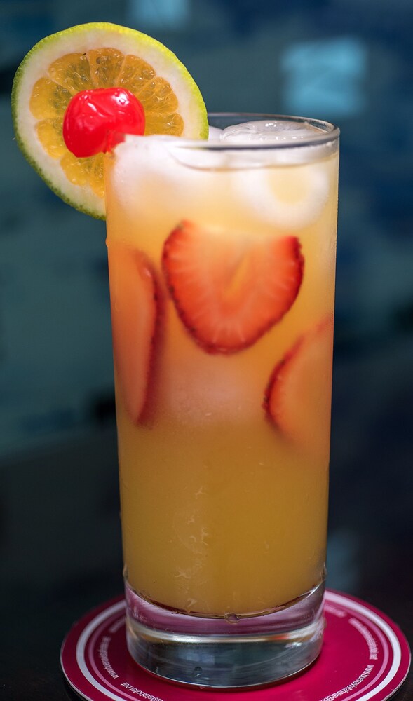 Poolside Bar