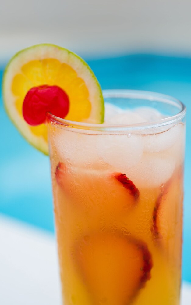 Poolside Bar