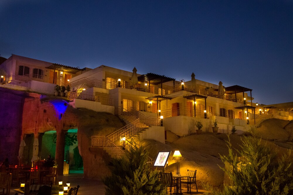 Hotel Front - Evening/Night