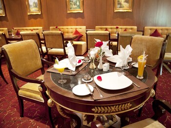 Hotel Lounge