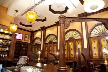 Hotel Bar