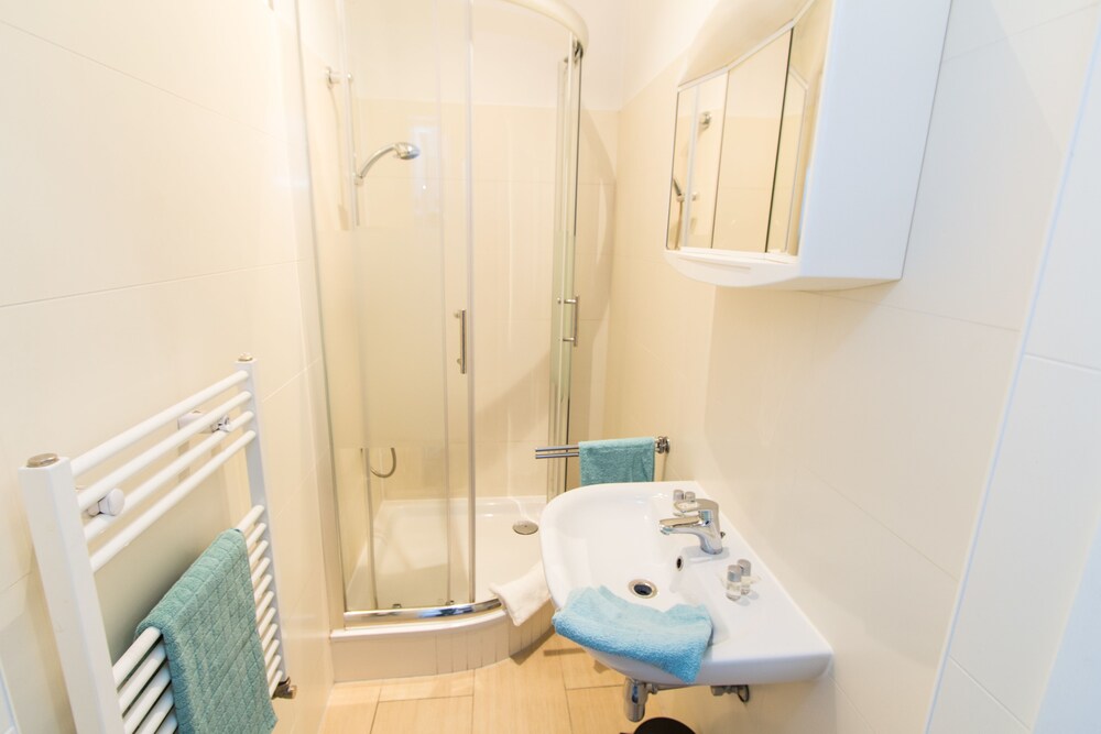 Family Room, 1 Bedroom - Guestroom