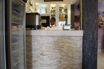 Hotel Bar
