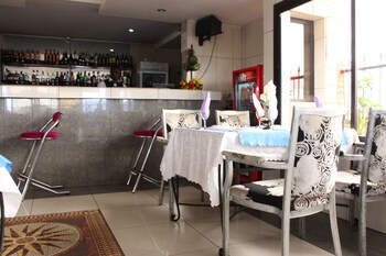 Hotel Bar