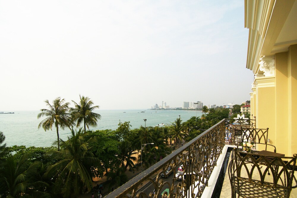 Beach/Ocean View