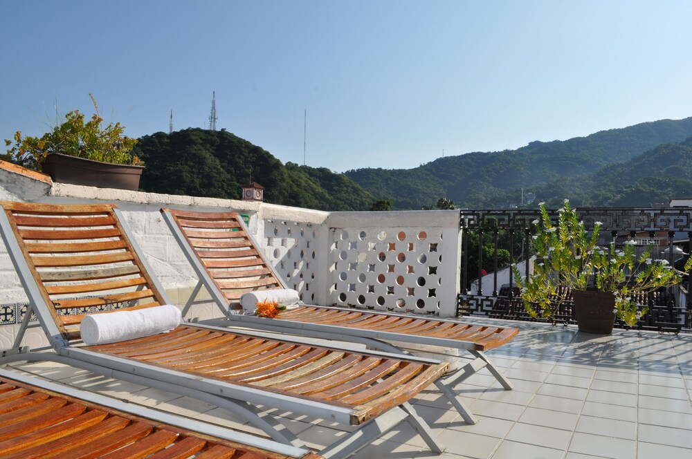 Sundeck