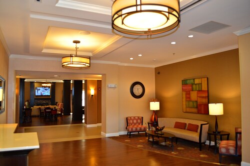 Holiday Inn Express Hotel & Suites Smithfield - Selma I -95