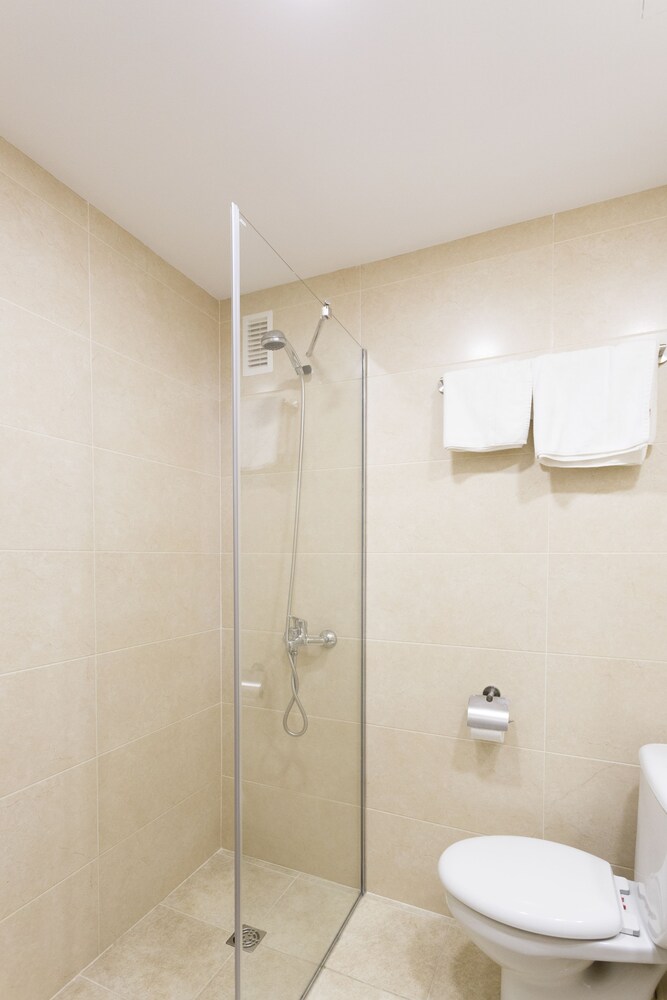 Standard Apartment, 1 Bedroom - Guestroom