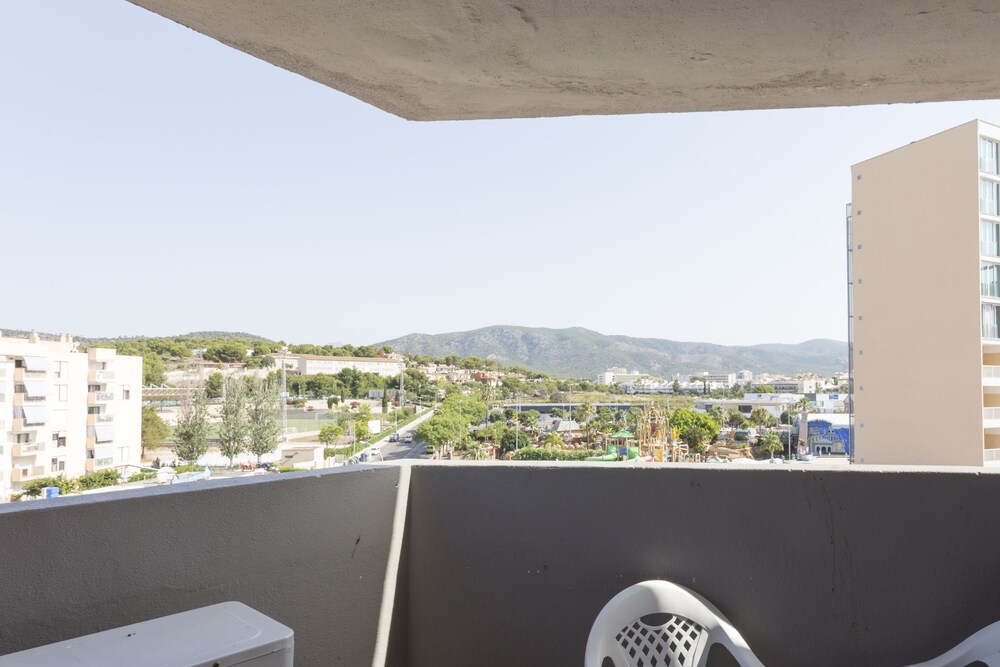 Apartment, 2 Bedrooms - Guestroom