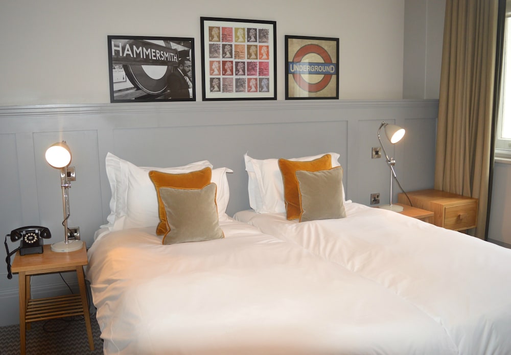 Guestroom