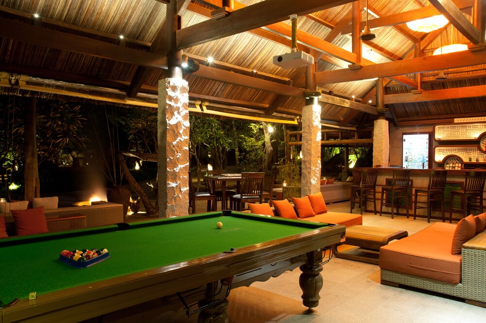 Hotel Bar