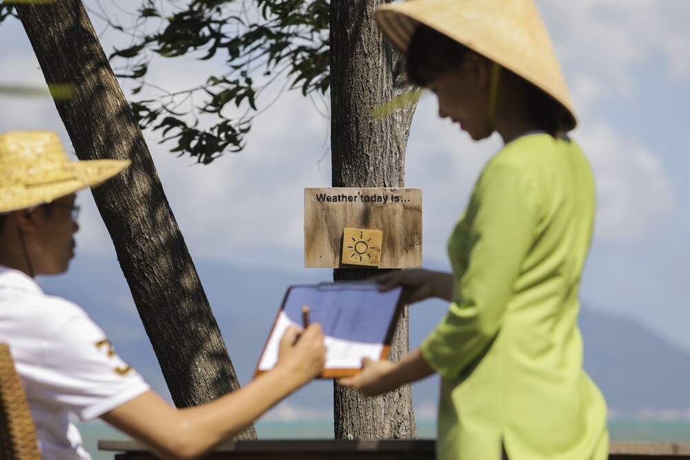 Check-in/Check-out Kiosk