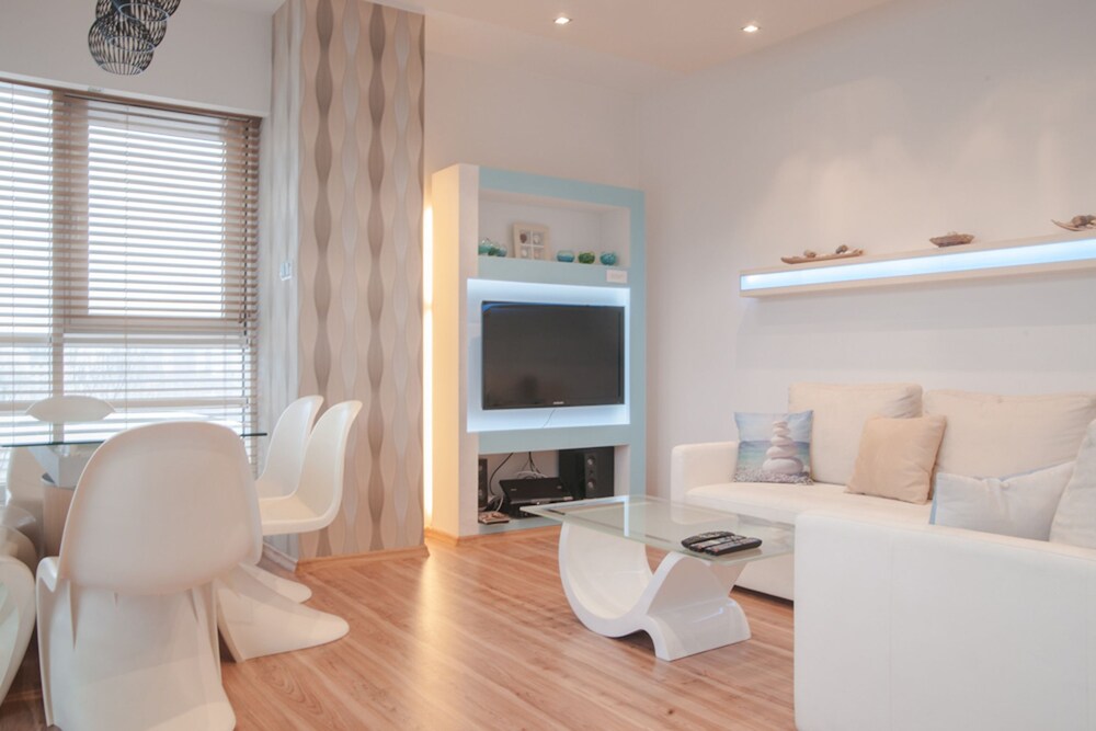 Deluxe Apartment, 1 Bedroom (50m2) - Living Area