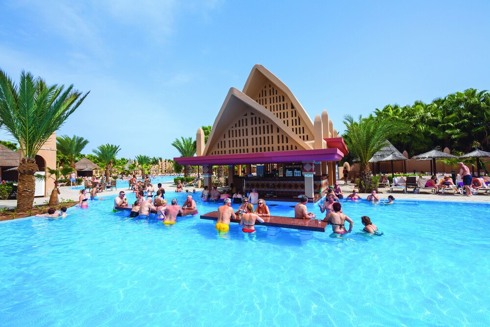 Poolside Bar